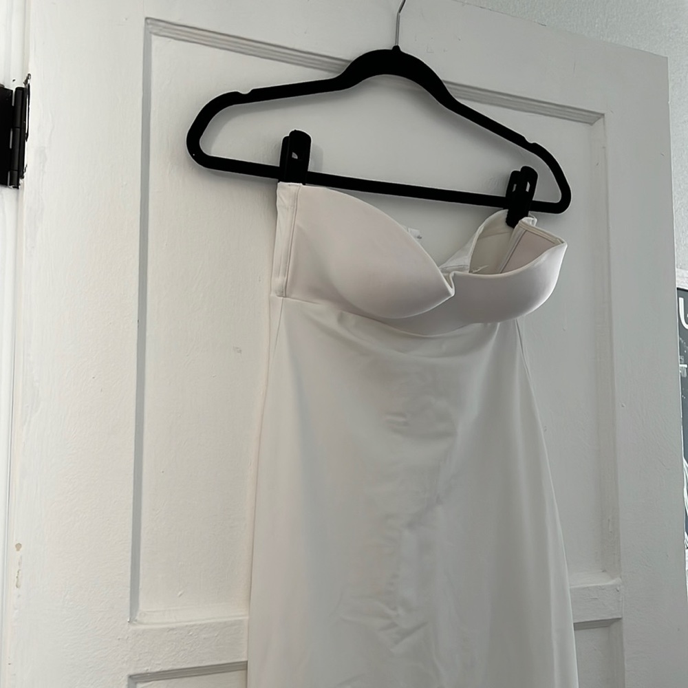 David’s Bridal Q-T Intimates 36A Strapless Bra Slip
